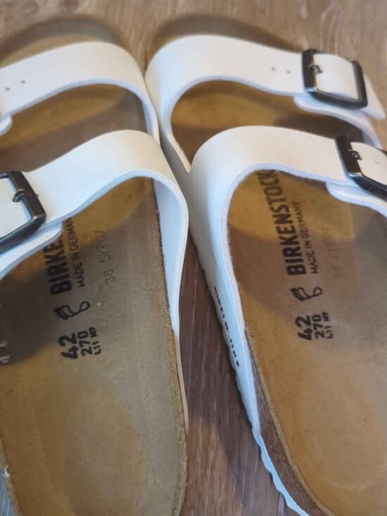 Birkenstock size 42 Arizona vs white men\'s size 9 women\'s size 11 new